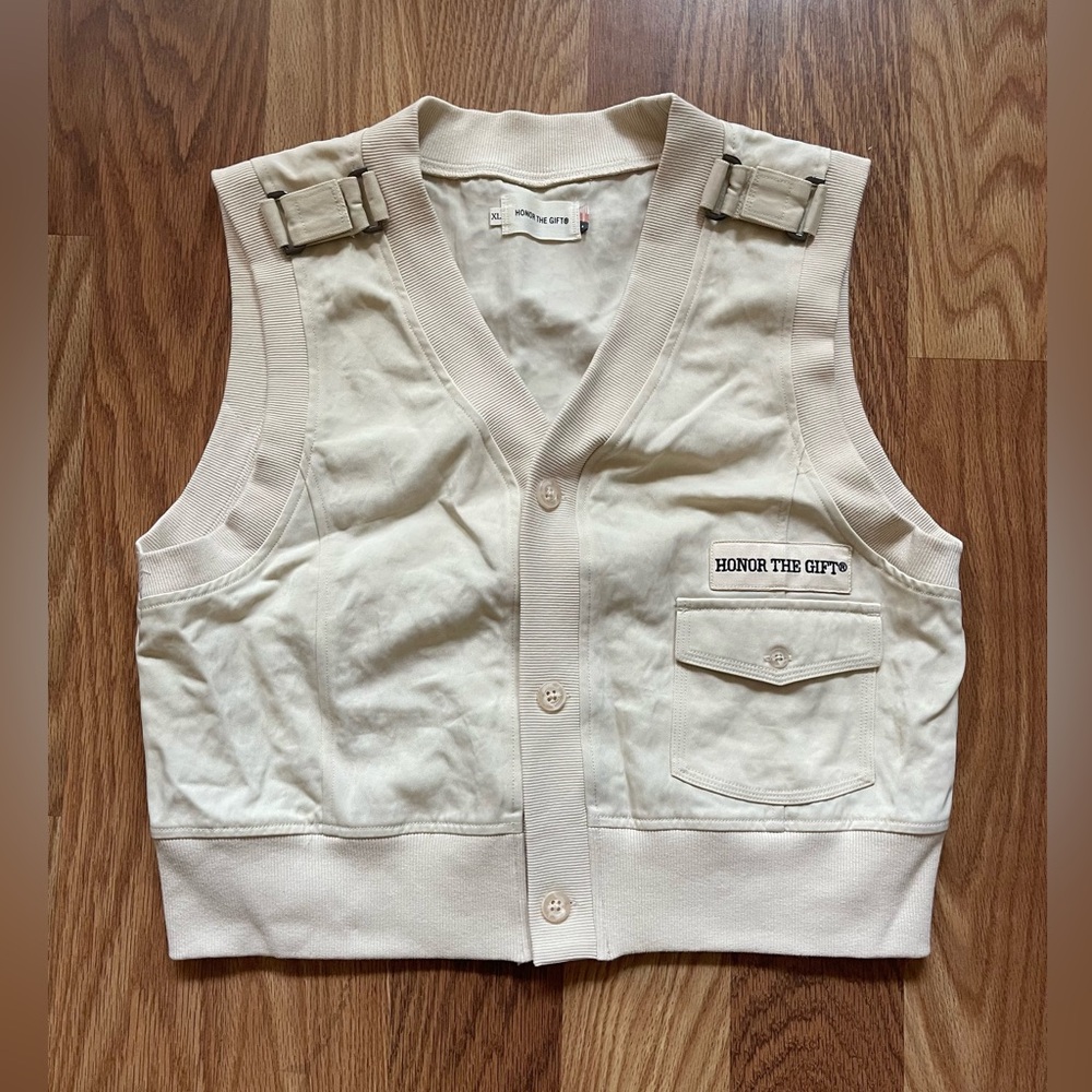 Lightweight Vest- Honor The Gift